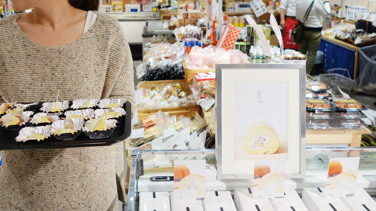 ロールケーキ試食販売